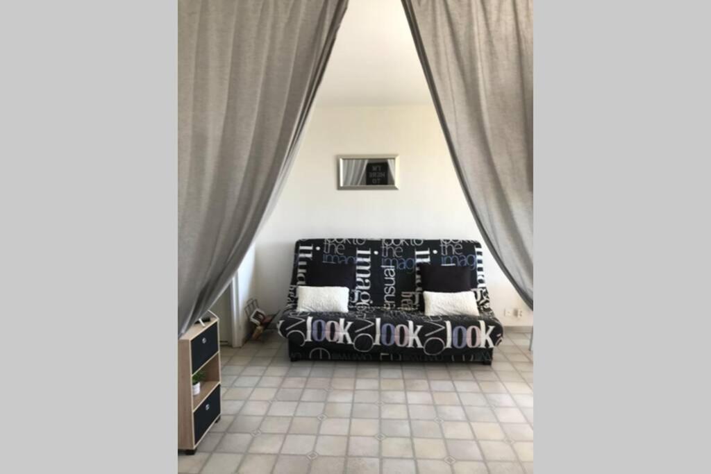 Studio Meuble Classe 2 Etoiles - 30M² Gréoux-les-Bains Eksteriør billede
